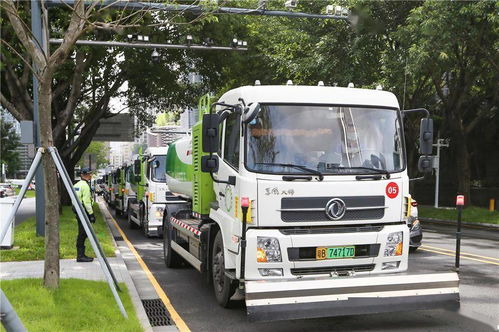 看不見掃把 深圳中心城區(qū)開啟智能環(huán)衛(wèi)全機(jī)械清掃作業(yè)模式